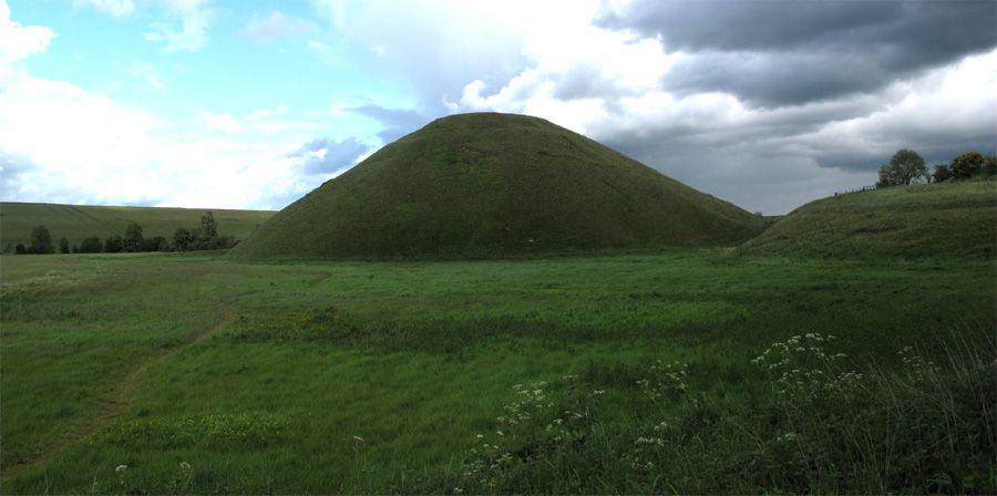 Silbury Hill - Wikipedia